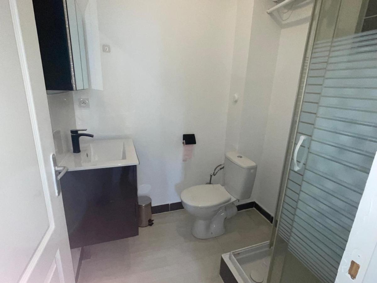 Studio Hotel Villeurbanne Centre エクステリア 写真